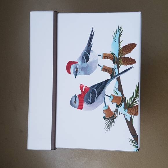 NIB - Winter Holiday Mug - Birds wearing Hats and Boots! - Picture 3 of 8